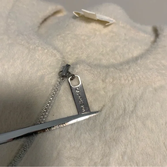 Cream Zip-Up Sweater by Cyrus Large NWT - Picture 11 of 11